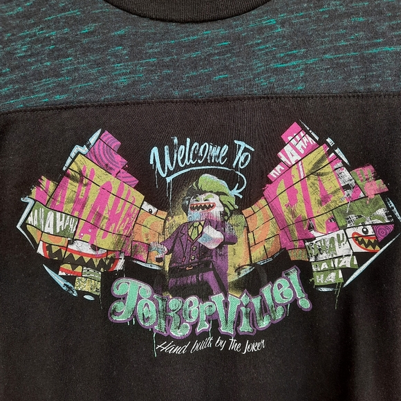 Lego Batman "Welcome to Jokerville" Short Sleeve Graphic Tee Size Medium - Picture 2 of 4